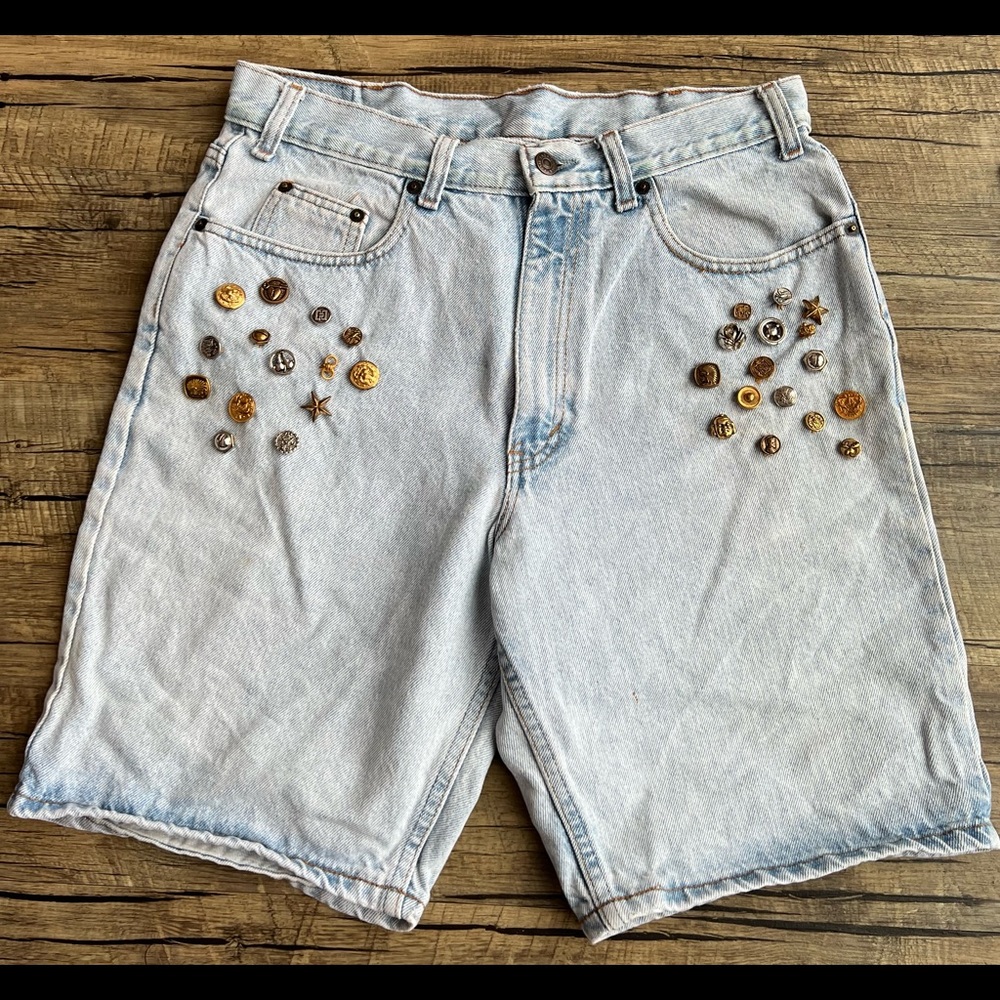 Vintage 1980’s High Waist Denim Gap Shorts Button Embellished size 34